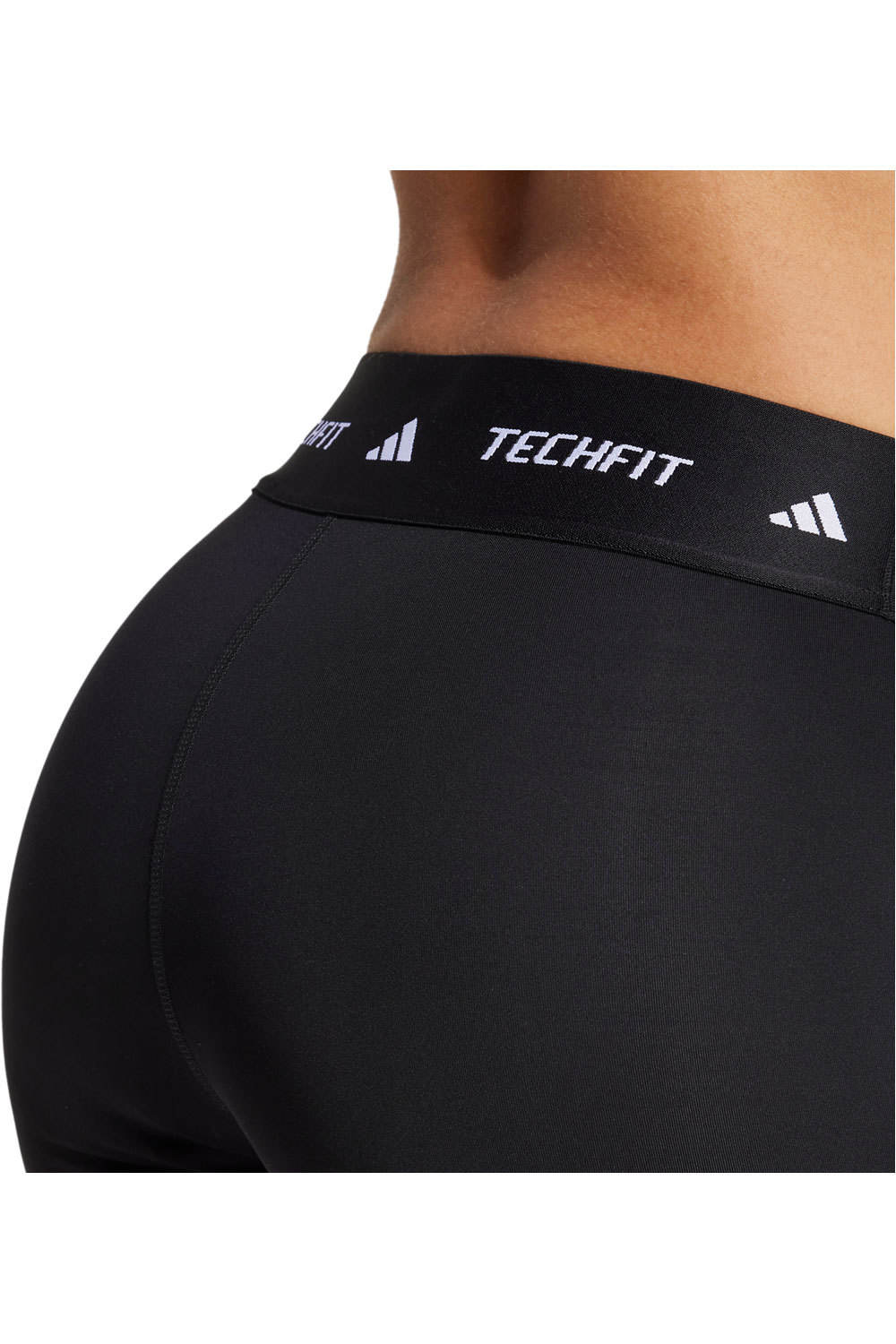 adidas pantalones y mallas cortas fitness mujer TECHFIT STAY IN PLAY NEGRO vista detalle