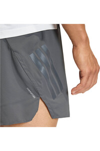 adidas pantaloneta técnica hombre ADI365 RUNNING FORMOTION ICONIC GRIS vista detalle