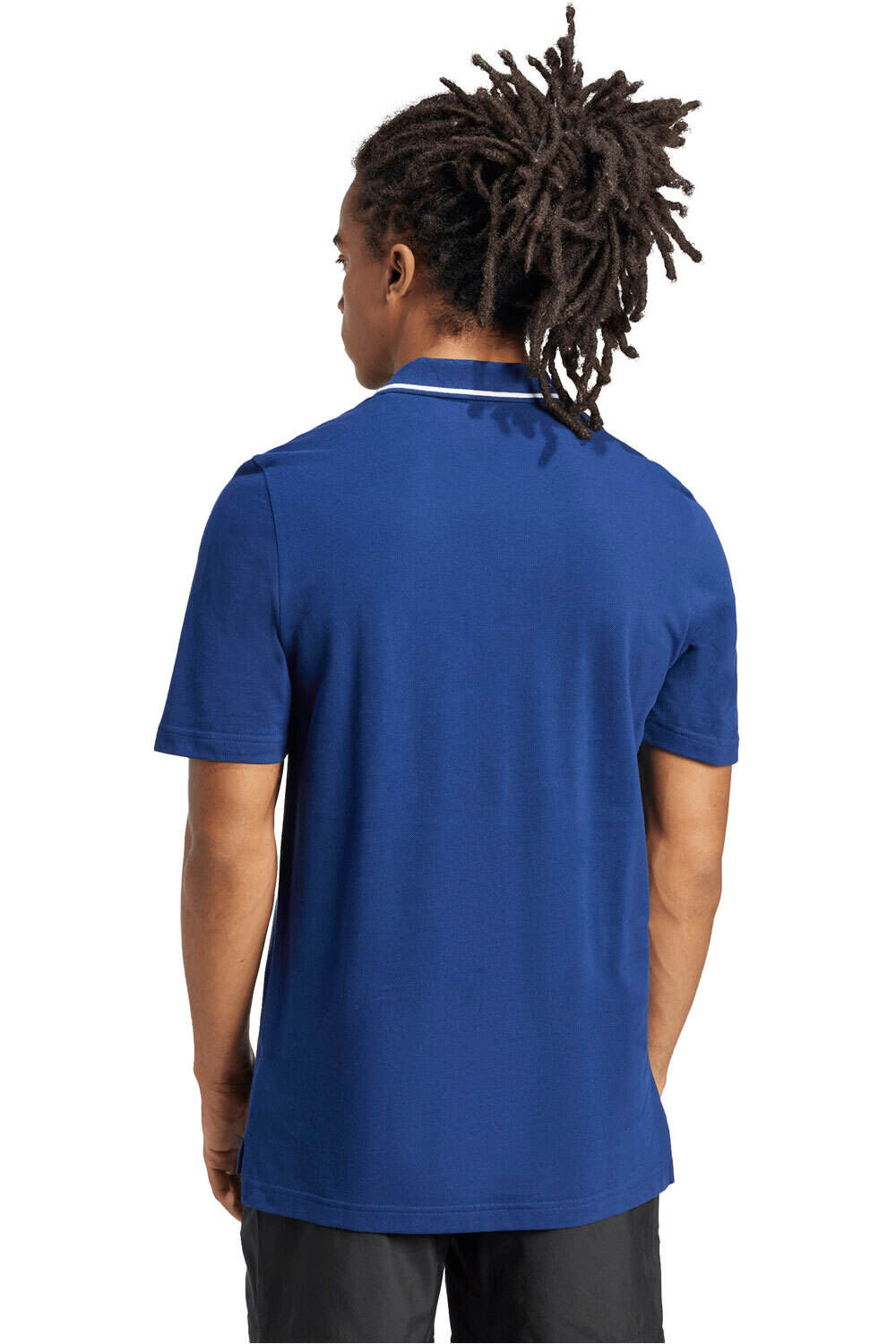 adidas polo manga larga hombre ESSENTIALS SMALL LOGO PIQUE AZUL vista trasera