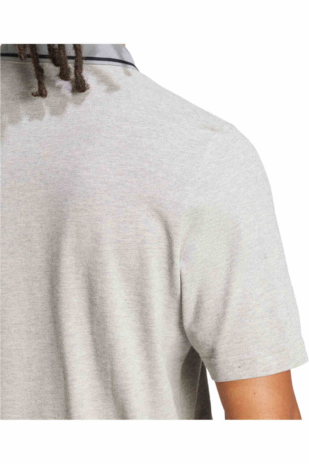 adidas polo manga larga hombre ESSENTIALS SMALL LOGO PIQUE GRIS 04