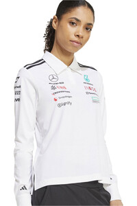 adidas polo manga larga mujer MERCEDES AMG PETRONAS F1 TEAM BLANCO vista detalle