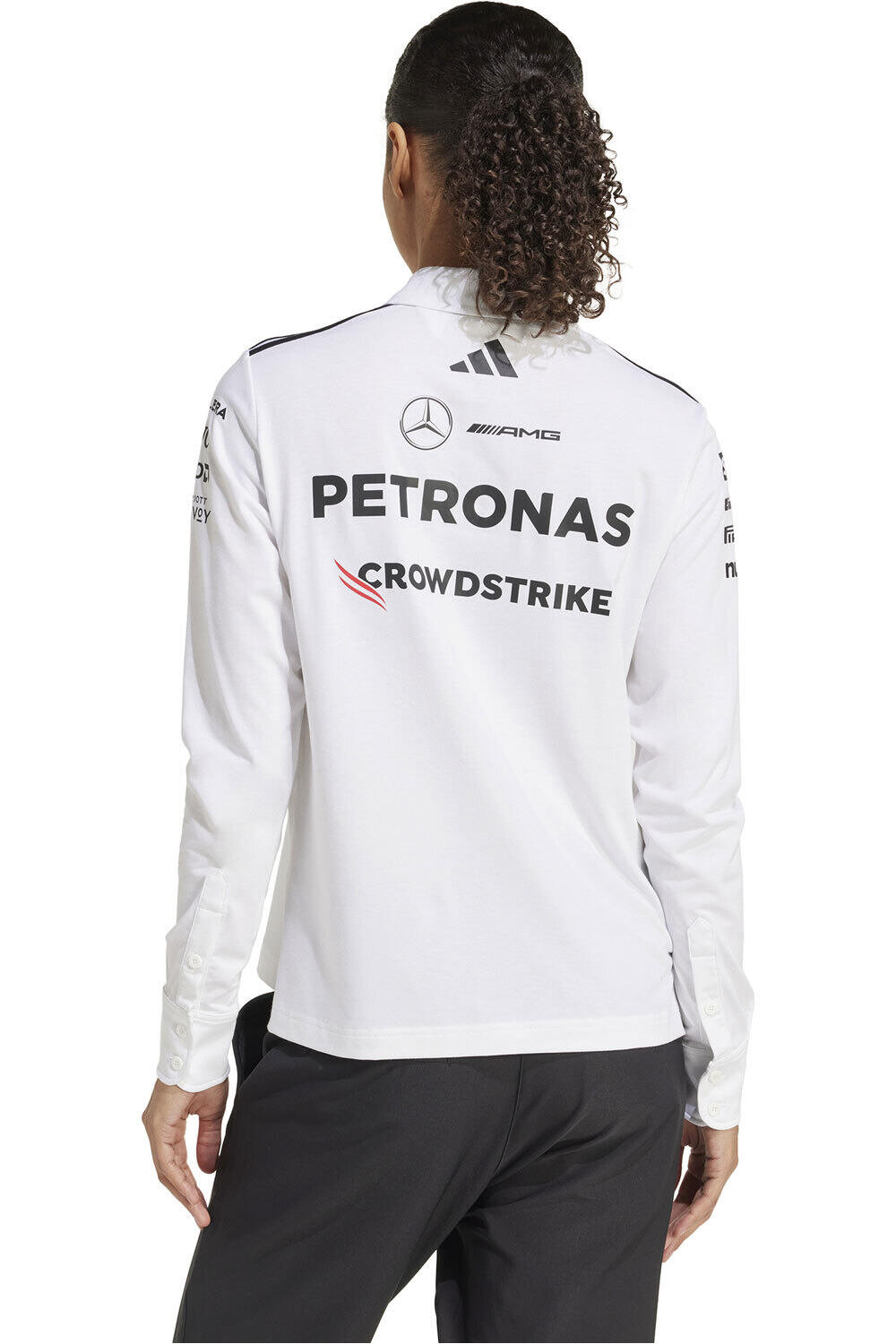 adidas polo manga larga mujer MERCEDES AMG PETRONAS F1 TEAM BLANCO vista trasera