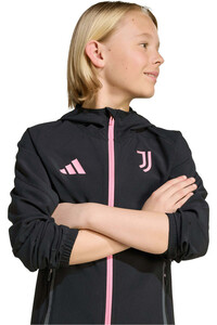 adidas sudadera entrenamiento fútbol niño JUVENTUS 25/26 TRAVEL NEGRO vista detalle