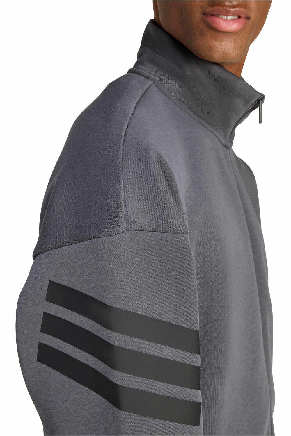 adidas sudadera hombre FUTURE ICONS 3 STRIPES WOVEN GRIS vista detalle