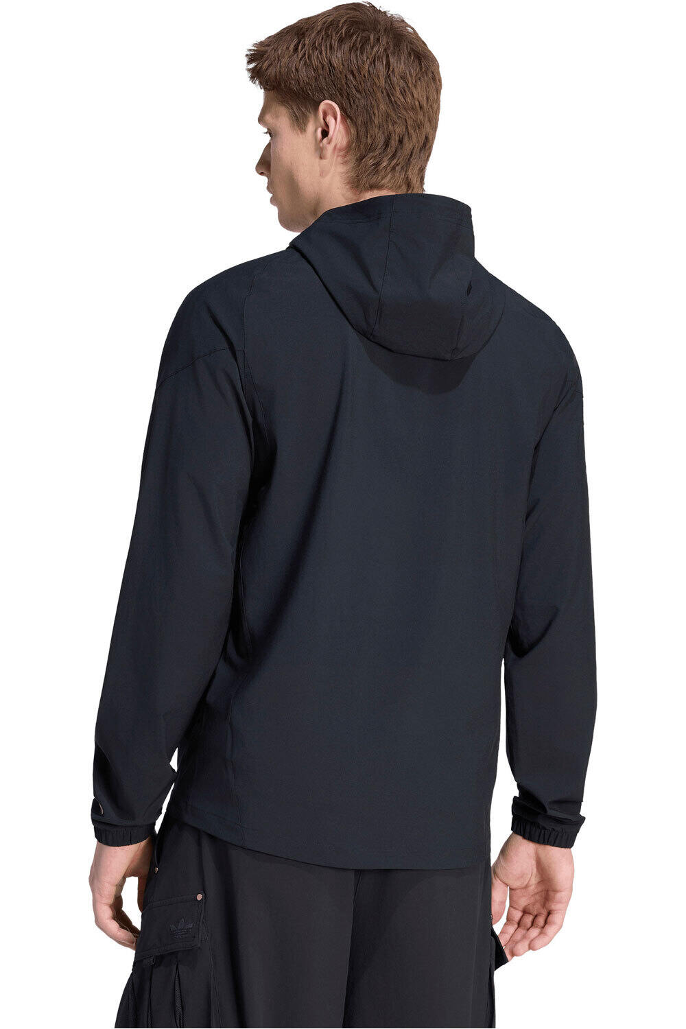 adidas sudadera hombre MERCEDES - AMG PETRONAS FORMULA 1 TEAM LIGHTS OUT VIS TECH NEGRO vista trasera