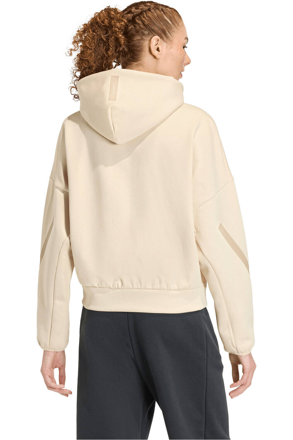 adidas sudadera mujer Z.N.E. MARRON vista trasera