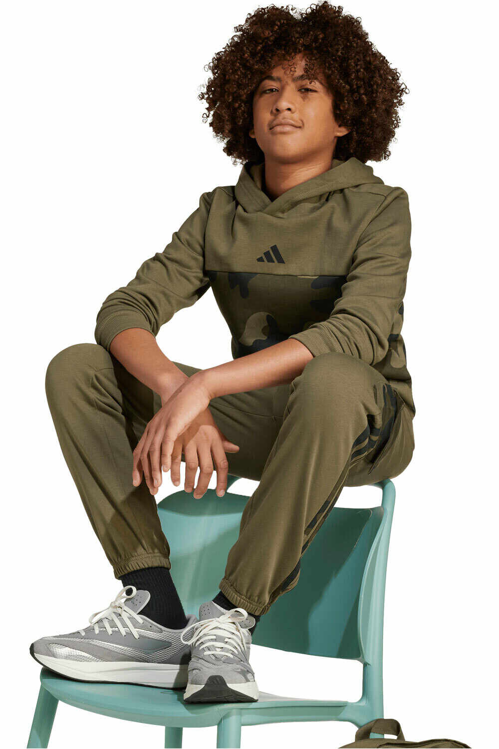 adidas sudadera niño SEASONAL ESSENTIALS CAMOS VERDE 03