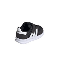 adidas zapatilla multideporte bebe RUN 70S 2.0 NEGRO vista trasera