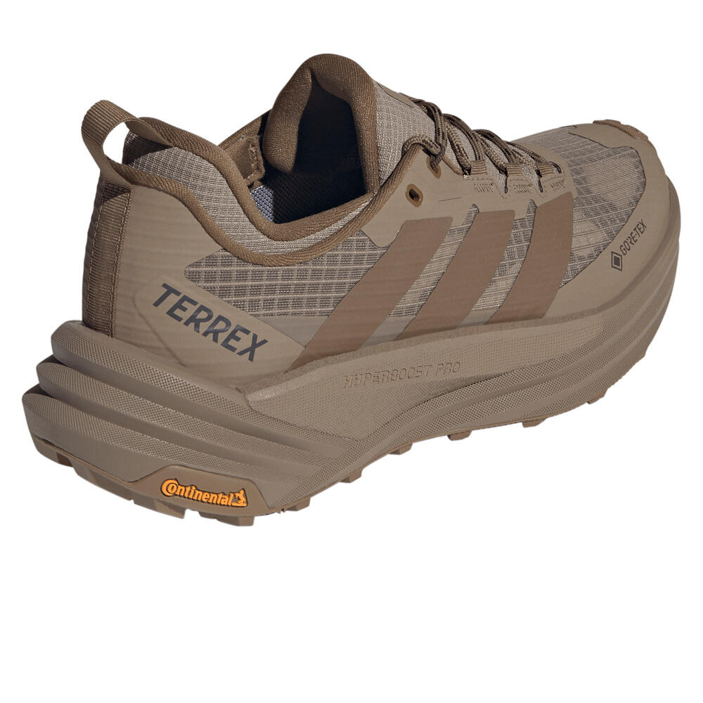 adidas zapatilla trekking hombre TERREX FREE HIKER 3 LOW MARRON vista trasera