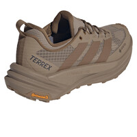 adidas zapatilla trekking hombre TERREX FREE HIKER 3 LOW MARRON vista trasera