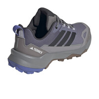adidas zapatilla trekking mujer TERREX SKYCHASER AX5 GORE-TEX W AZUL vista trasera
