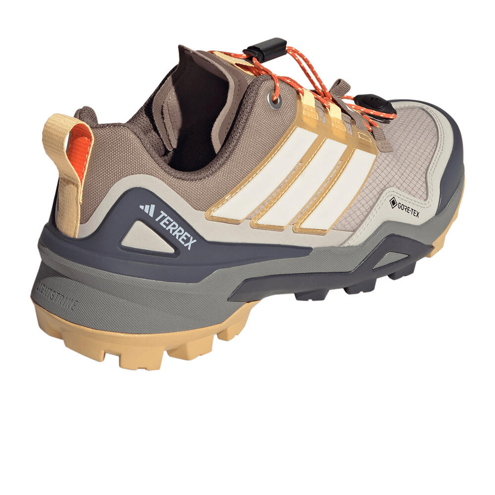 adidas zapatilla trekking mujer TERREX SKYCHASER GORE-TEX MARRON vista trasera
