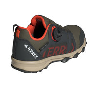 adidas zapatilla trekking niño TERREX AGRAVIC BOA R.RDY VERDE vista trasera