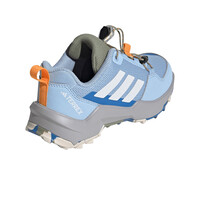 adidas zapatilla trekking niño TERREX AX4S SPEED LACING AZUL vista trasera