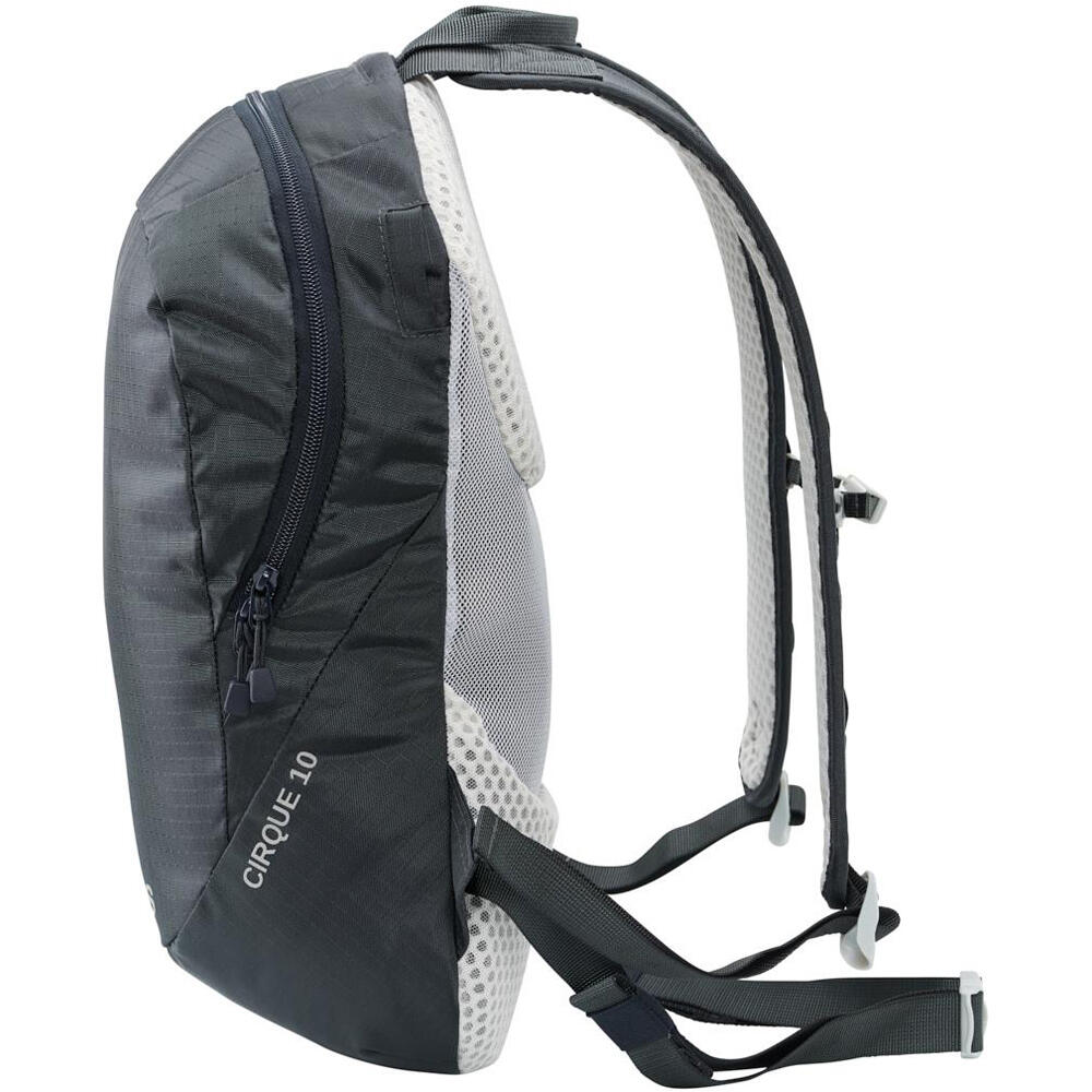 Altus mochila montaña CIRQUE 10 NEGRO 03