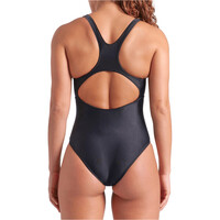 Arena bañador natación mujer SOLID NEGRO vista trasera