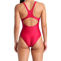 Arena bañador natación mujer SOLID SWIMSUIT CONTROL PRO ROJO vista trasera
