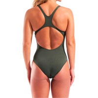 Arena bañador natación mujer TEAM SWIMSUIT SWIM VERDE vista trasera