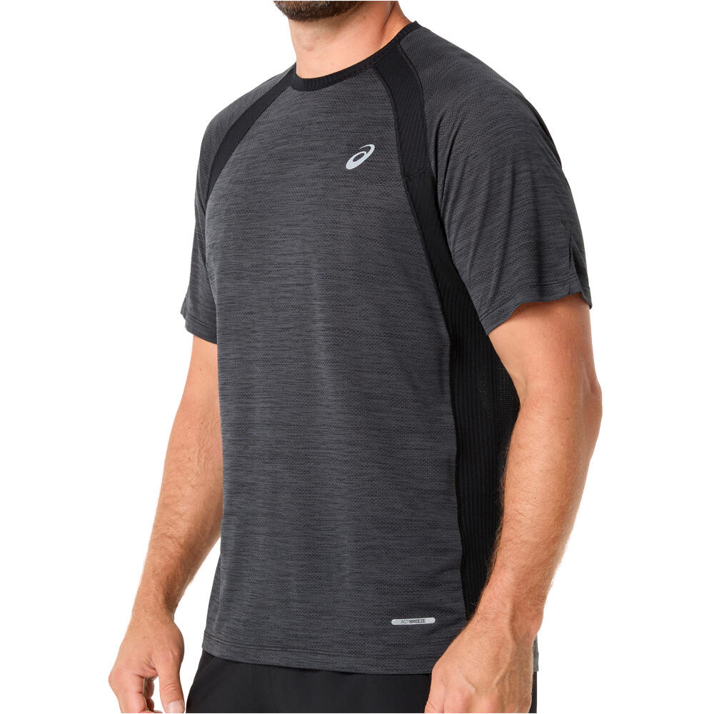 Asics camiseta técnica manga corta hombre ROAD NEGRO vista detalle