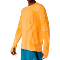Asics camiseta técnica manga larga hombre ROAD NARANJA vista detalle