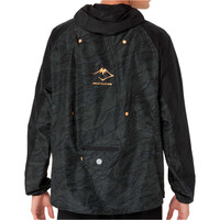 Asics CHAQUETA TRAIL RUNNING HOMBRE FUJITRAIL PACKABLE WINDBREAKER NEGRO vista trasera