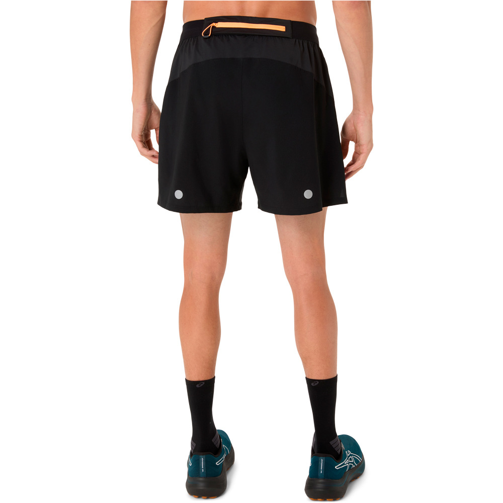 Asics pantalón running hombre FUJITRAIL ALL OVER PRINT NEGRO vista trasera