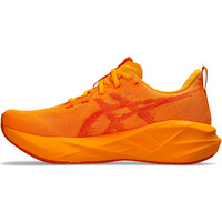 Asics zapatilla running hombre NOVABLAST 5 NARANJA puntera
