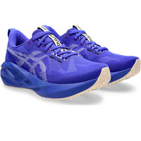 Asics zapatilla running mujer NOVABLAST 5 AZUL lateral interior