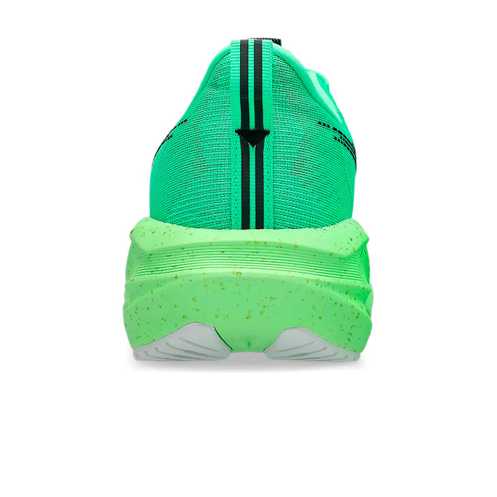 Asics zapatilla running mujer NOVABLAST 5 VERDE vista trasera