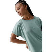 Born Living Yoga camiseta manga corta mujer AZAMI VERDE vista detalle