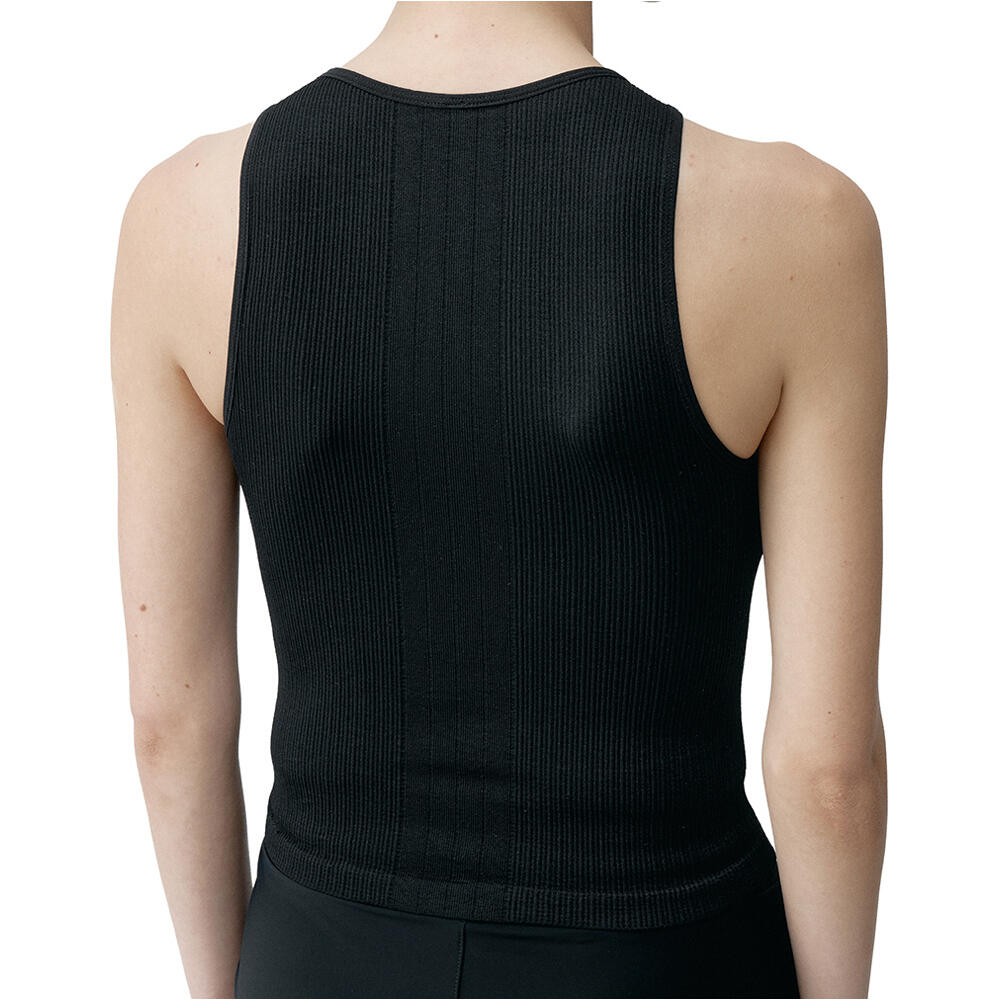 Born Living Yoga Camiseta Tirantes Yoga NORA NEGRO vista trasera