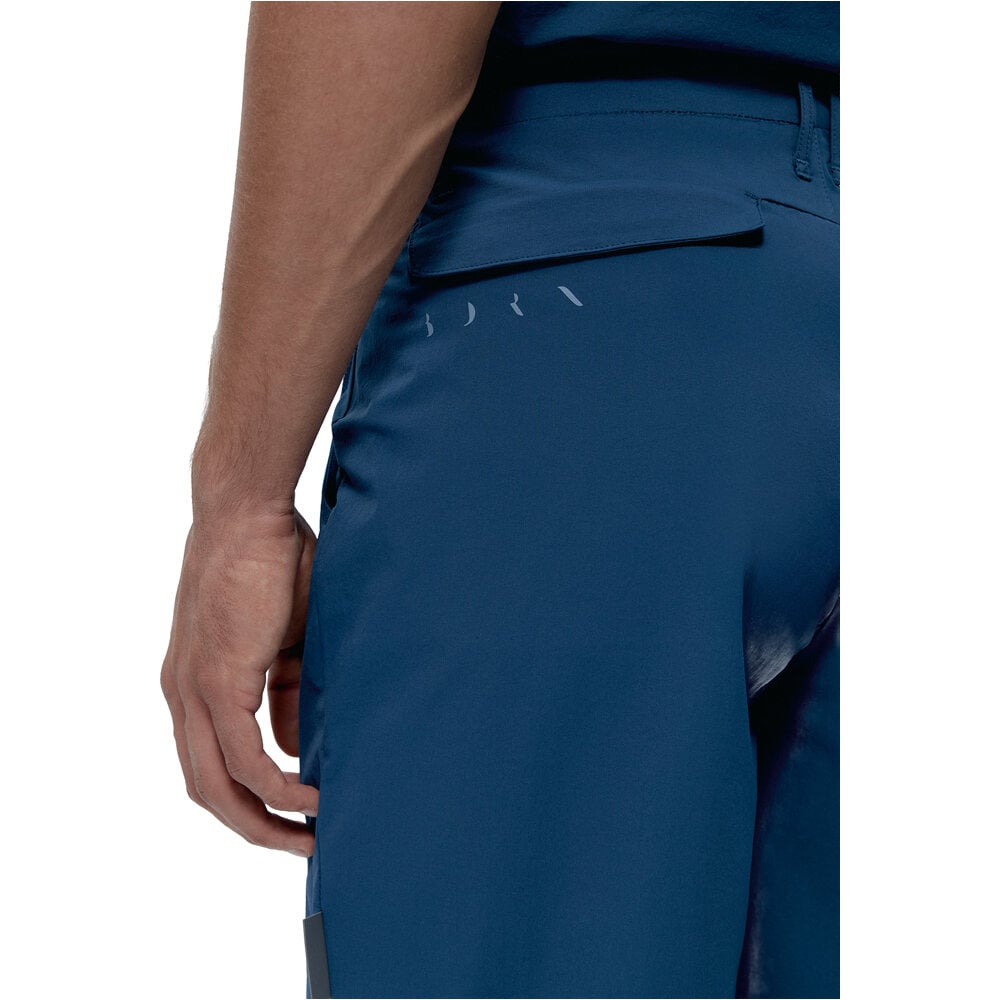 Born Living Yoga pantalón corto fitness hombre GADIR AZUL vista detalle