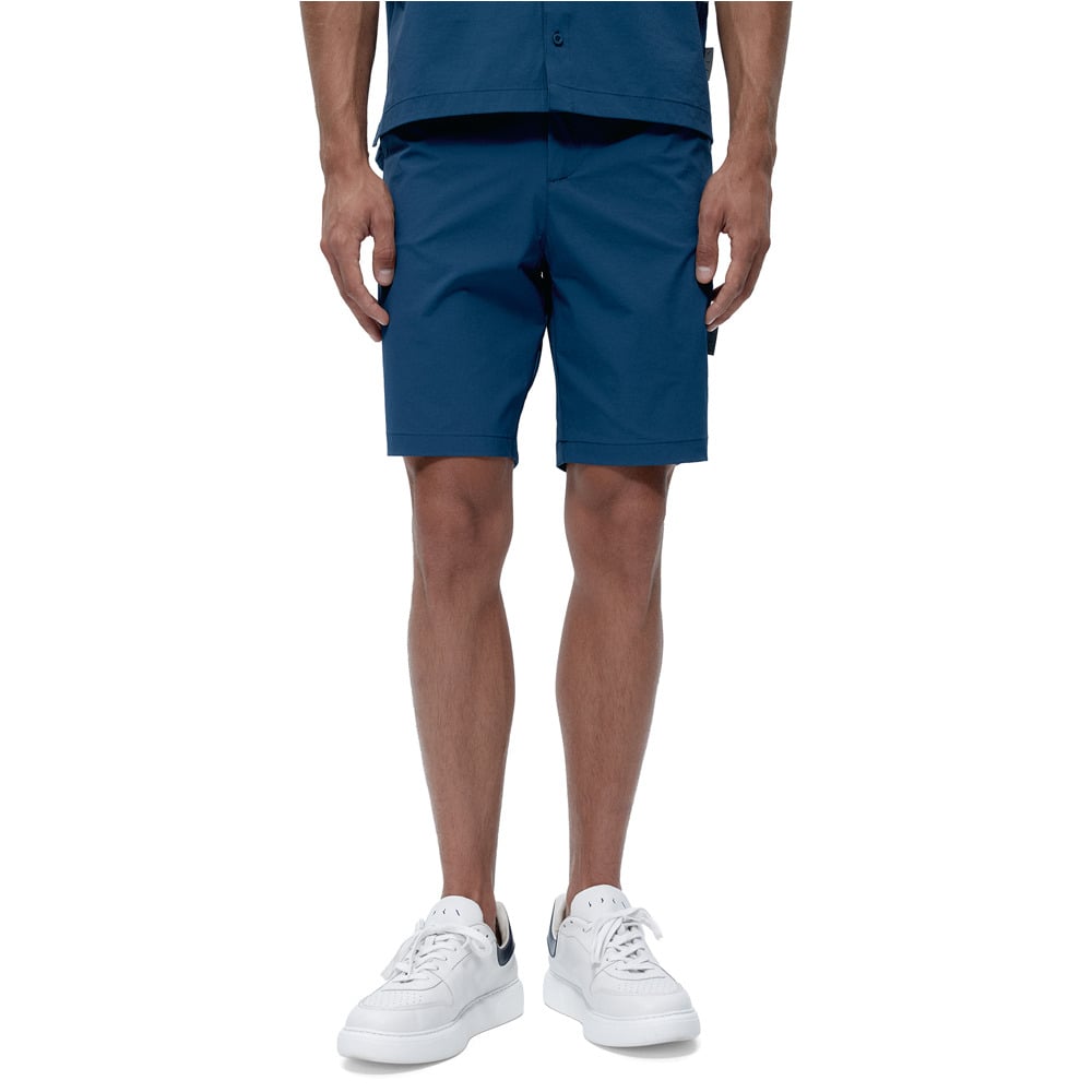 Born Living Yoga pantalón corto fitness hombre GADIR AZUL vista frontal