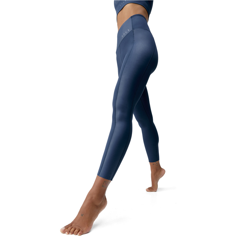 Born Living Yoga Pantalon Largo Yoga MAAN AZUL vista frontal