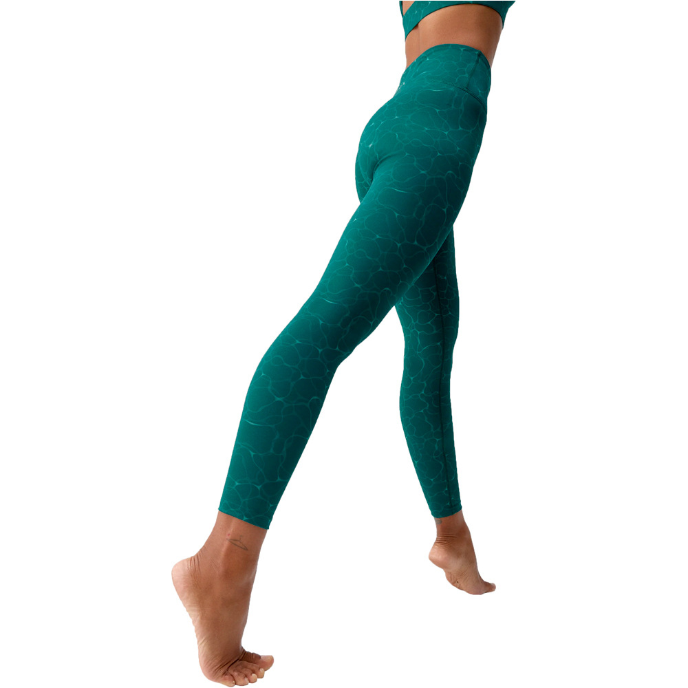 Born Living Yoga Pantalon Largo Yoga ORGANIC VERDE vista trasera