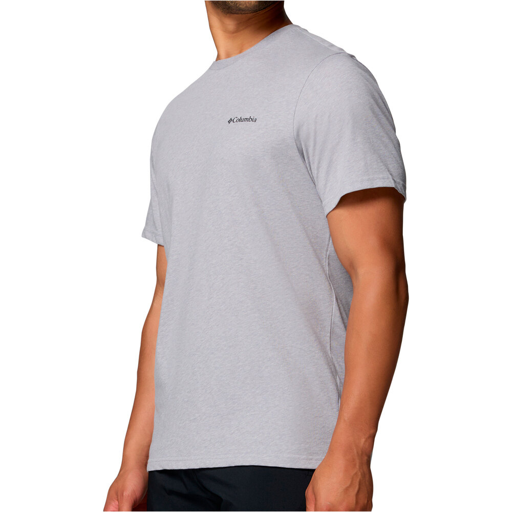 Columbia camiseta montaña manga corta hombre CSC OUTDOOR BACK GRAPHIC GRIS vista detalle