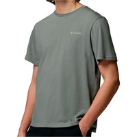 Columbia camiseta montaña manga corta hombre CSC Outdoor Back Graphic Tee VERDE vista detalle