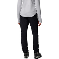 Columbia pantalón montaña mujer BACK BEAUTY 2.0 NEGRO vista trasera