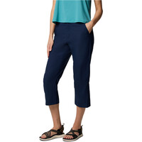 Columbia pantalón montaña mujer LESLIE FALLS CAPRI II AZUL vista detalle