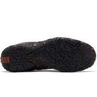 Columbia zapatilla trekking hombre WOODBURN II WATERPROOF MARRON 07