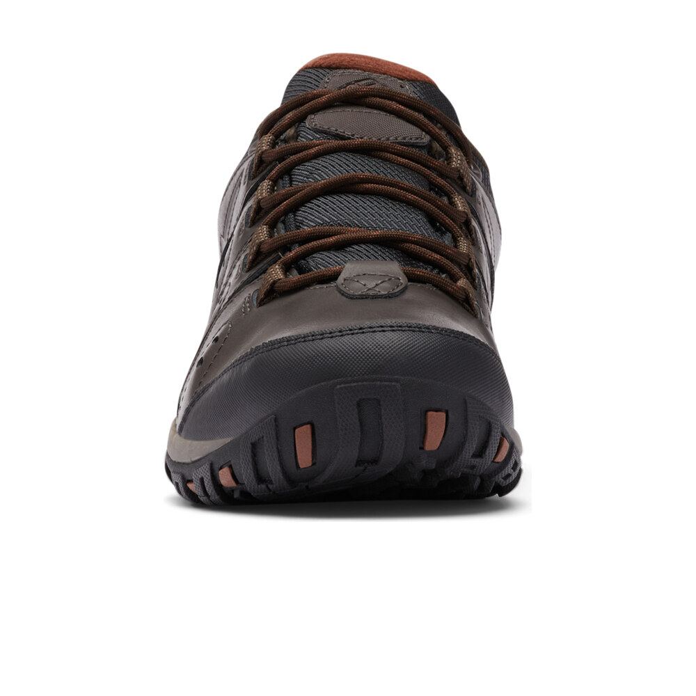 Columbia zapatilla trekking hombre WOODBURN II WATERPROOF MARRON puntera