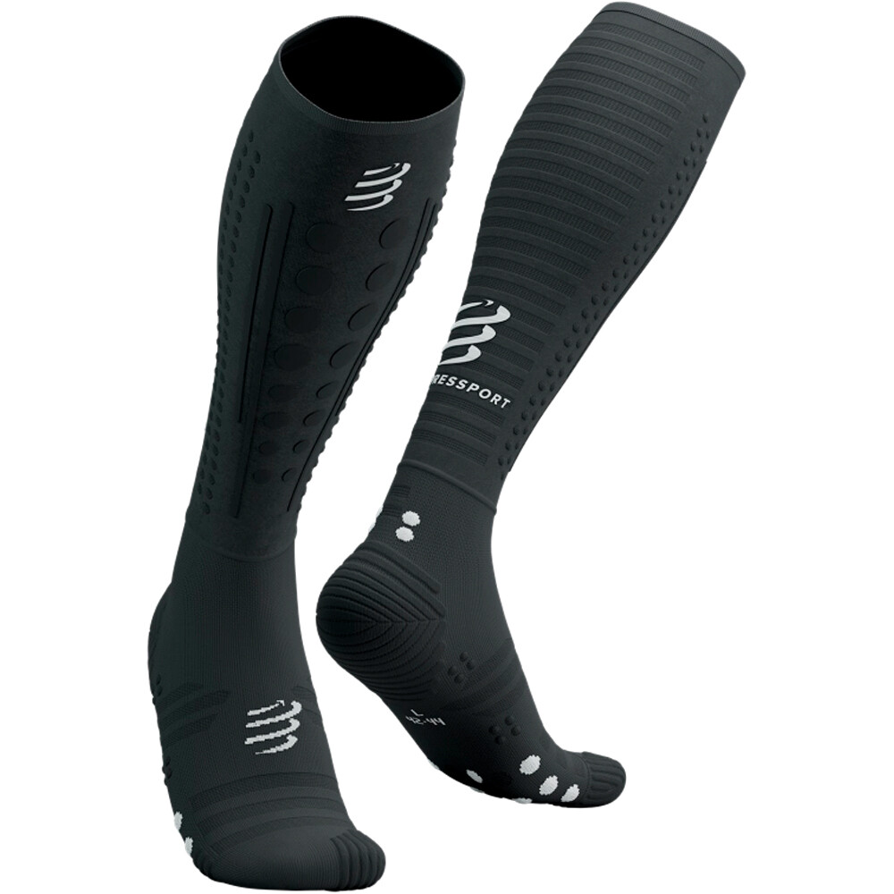 Compressport calcetines running FULL SOCKS AERO NEGRO vista frontal