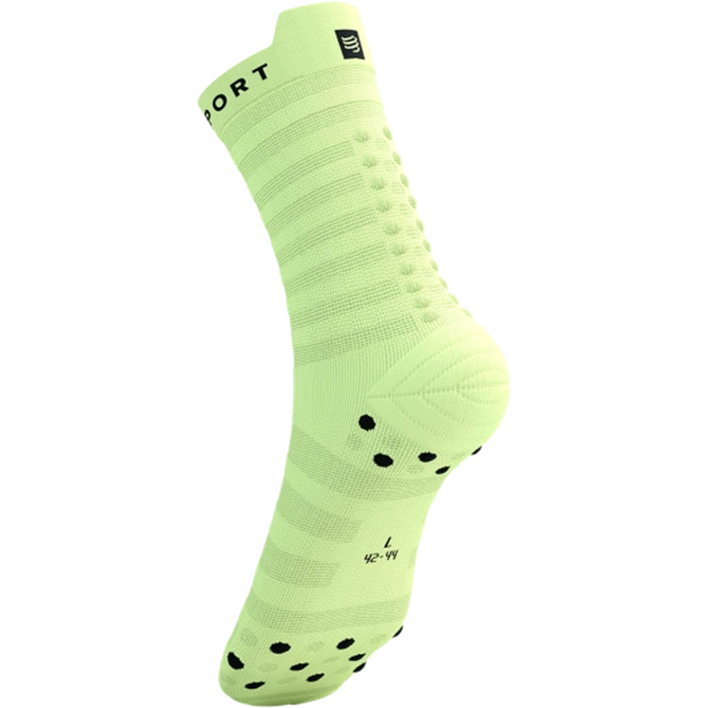 Compressport calcetines running SOCKS V4.0 ULTRALIGHT RUN HIGH AMARILLO 01