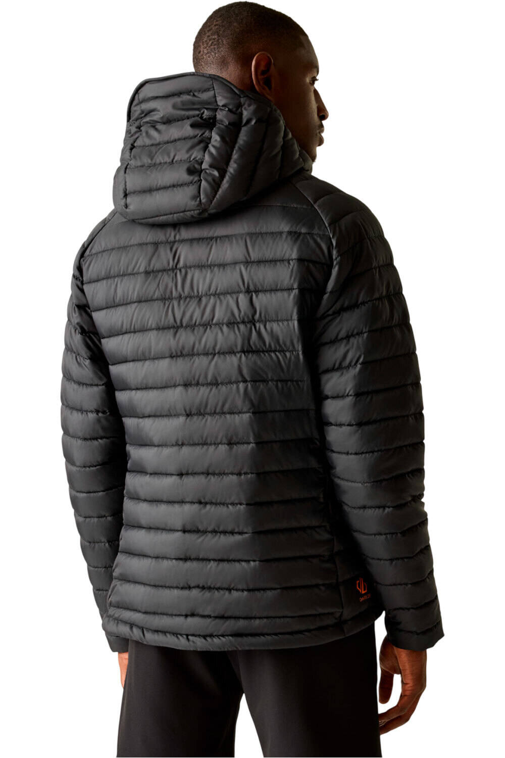 Dare2b chaqueta outdoor hombre AIRLITE NEGRO vista trasera