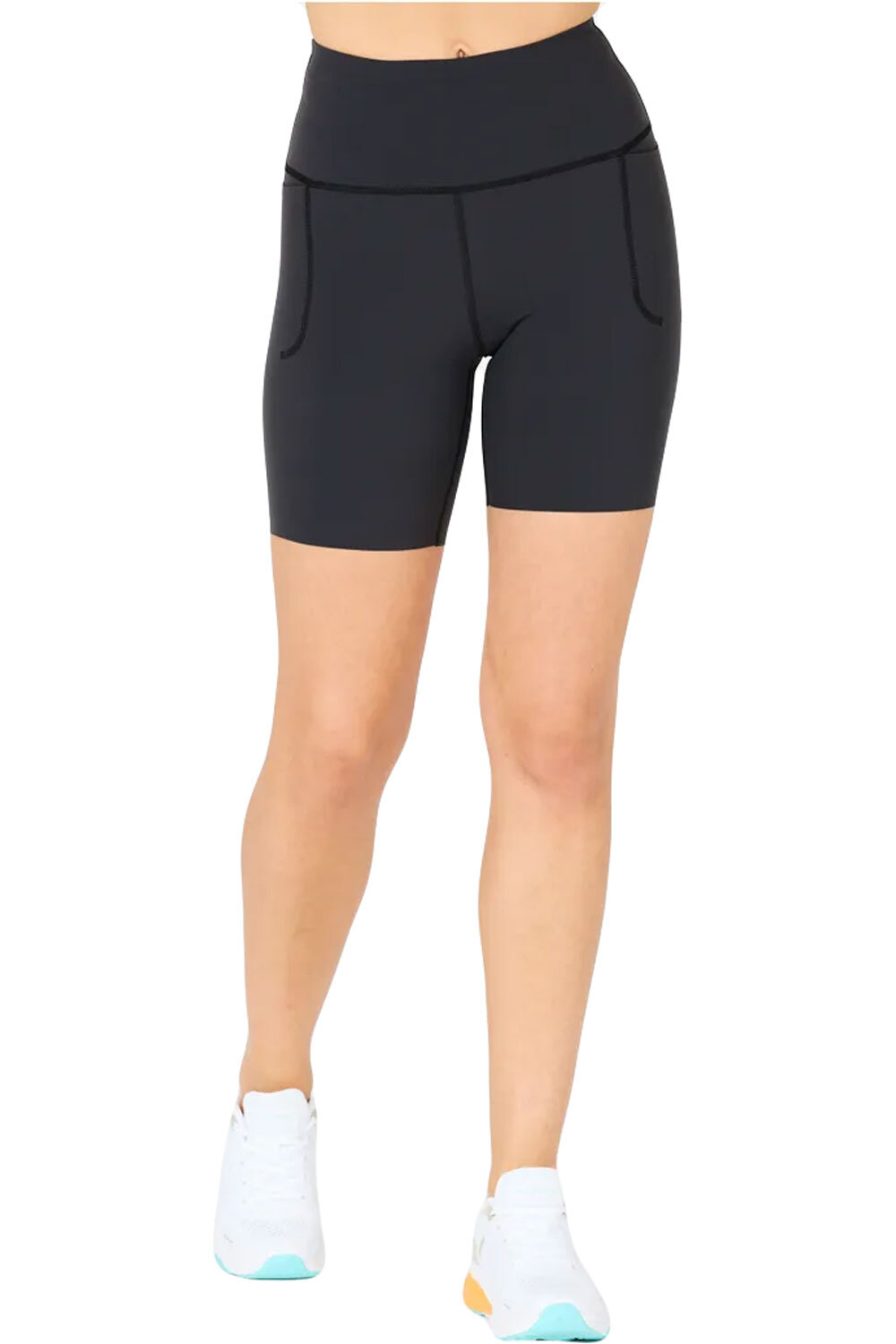 Endurance malla corta running mujer MOVE NEGRO vista frontal