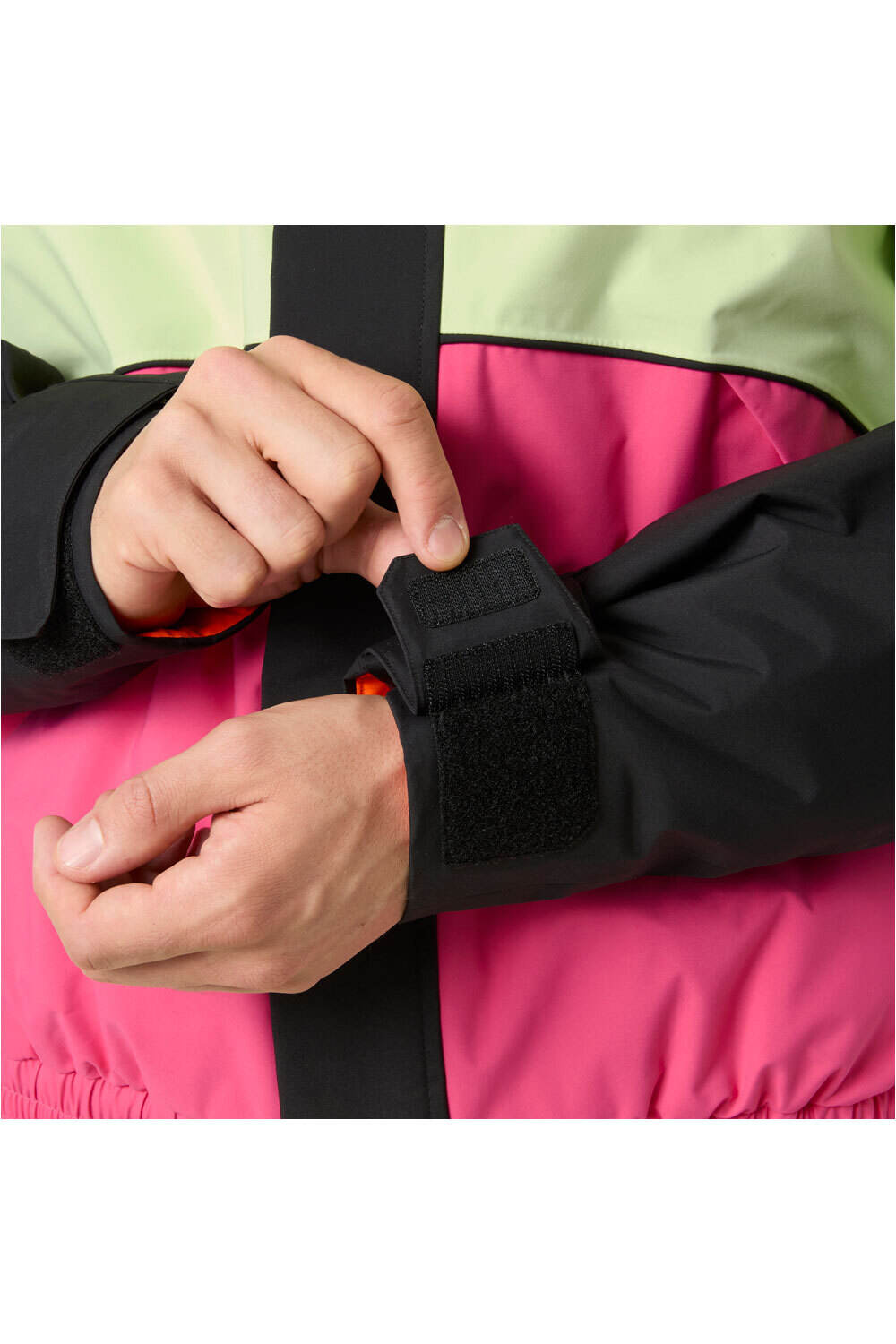 Helly Hansen chaqueta esquí hombre ULLR D LUNAR JACKET ROSA 05