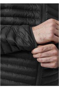 Helly Hansen chaqueta outdoor hombre SIRDAL INSULATOR NEGRO vista detalle