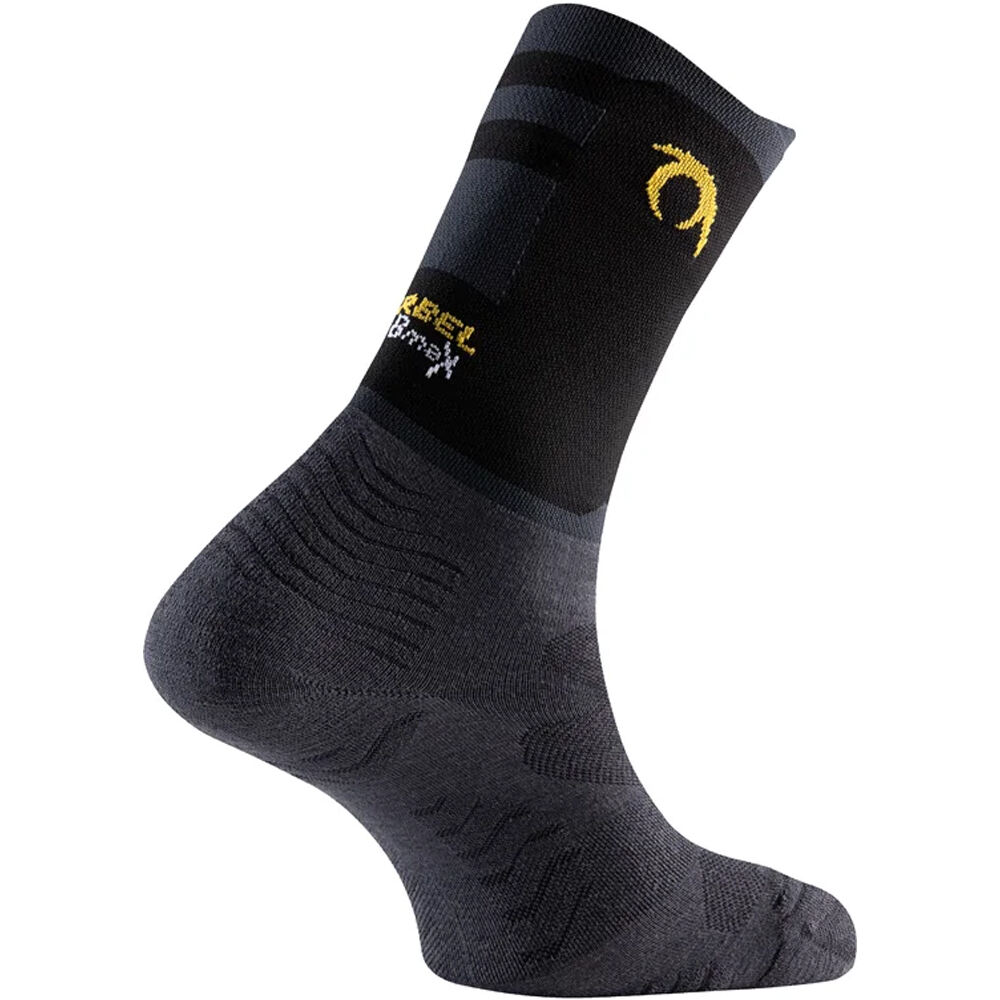 Lurbel calcetines running RISE FIVE NEGRO 01
