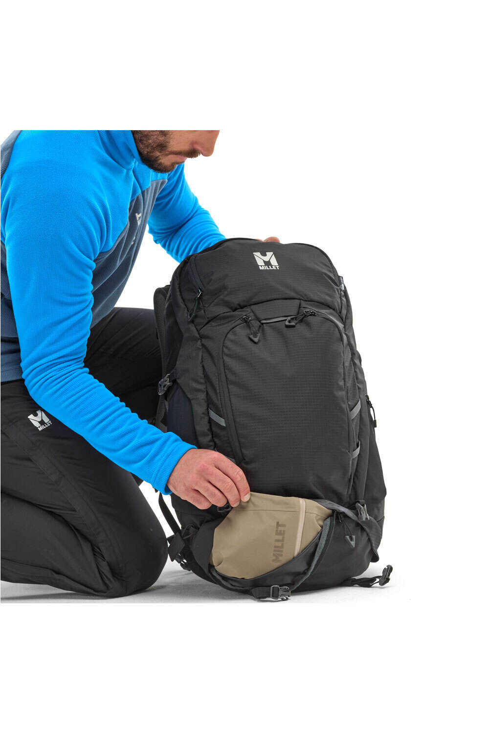 Millet mochila montaña HANANG 40 NEGRO 03