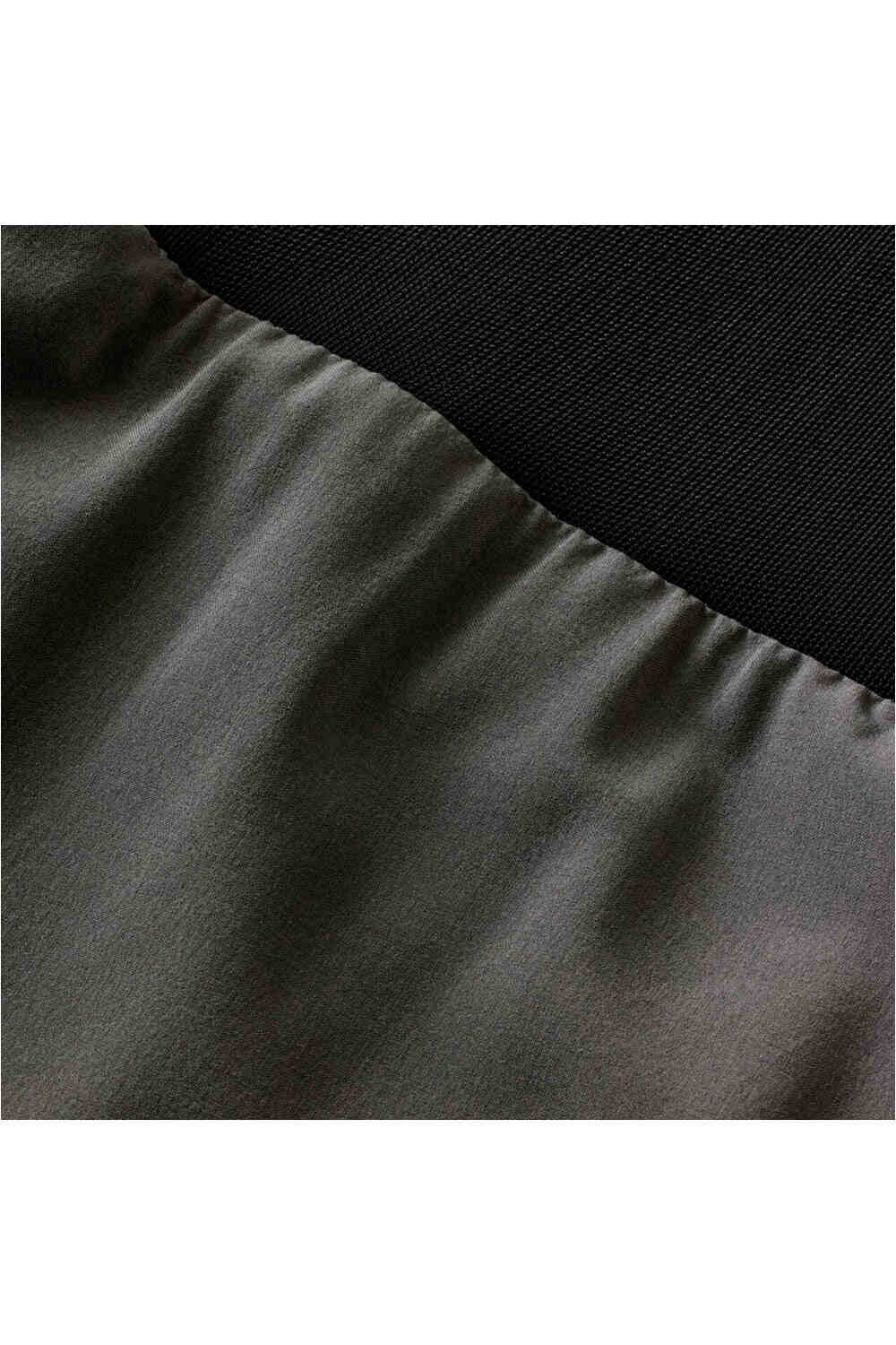 Mizuno pantaloneta técnica hombre ACTIVE MULTI POCKET NARANJA vista detalle